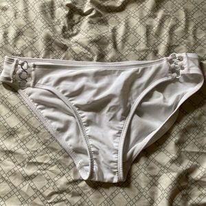 White NOBO three ring medium bikini bottoms